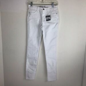 Eddie Bauer NWT girls size 16 flex knit white jeans. Skinny fit.
